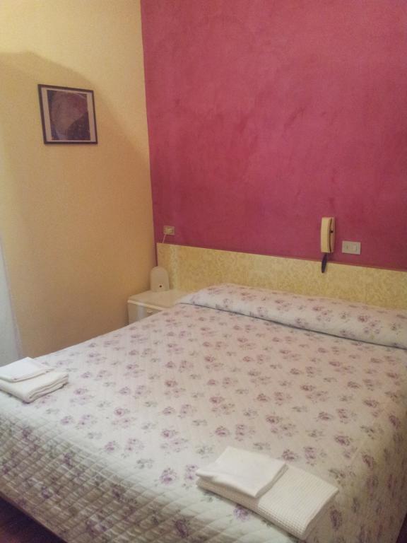Albergo Tarsia Castrovillari Phòng bức ảnh